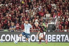 Boca Juniors x Racing: onde assistir e escalações