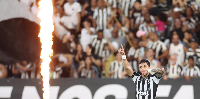 Botafogo vence Chapecoense na Copa do Brasil