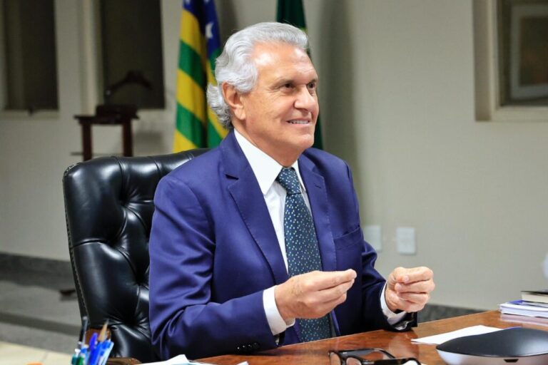 Caiado pede convergência e eleitor define 2º turno