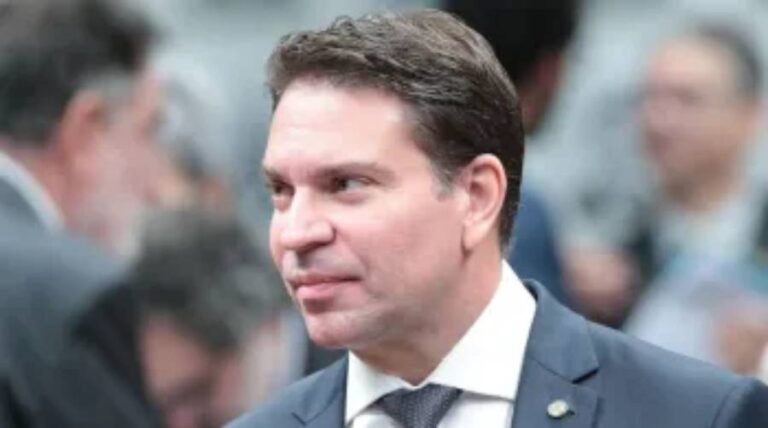EUA expulsam delegado da PF por caso Ramagem