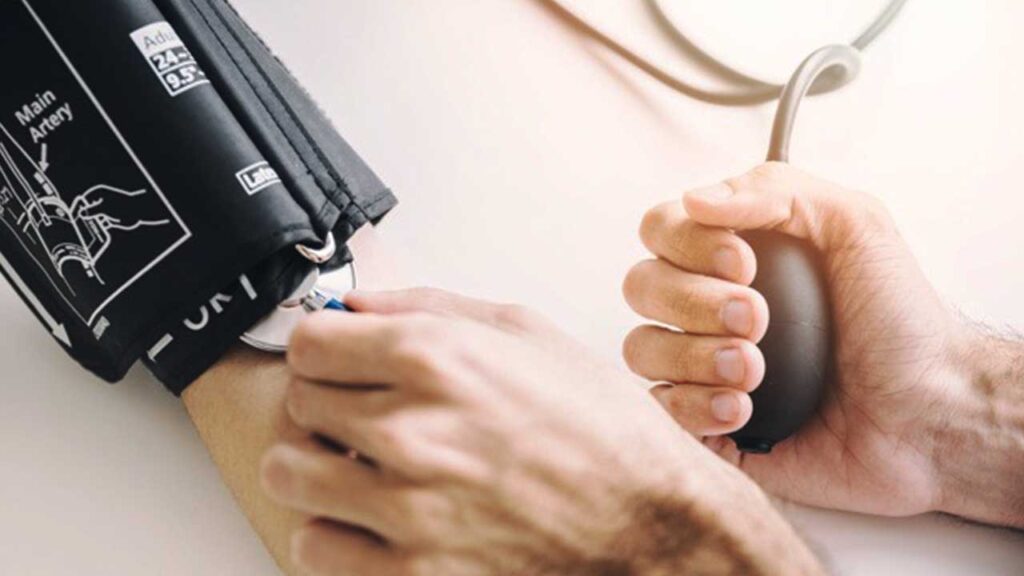 Hipertensão silenciosa: 30% dos brasileiros têm risco e metade ignora