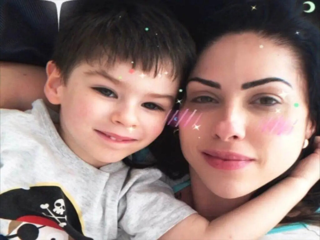 Mãe de Henry Borel volta à prisão por ordem do STF