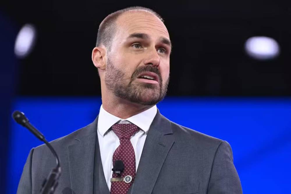 STF interroga Eduardo Bolsonaro por videoconferência STF interroga Eduardo Bolsonaro por videoconferência