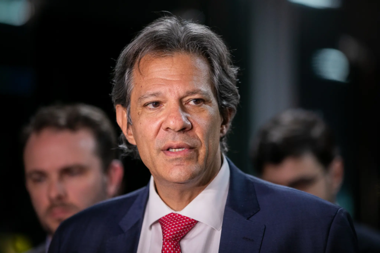 Haddad diz que fará jornada 7x0 para reeleger Lula