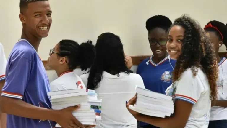 Sebrae seleciona educadores com bolsa de R$ 6 mil